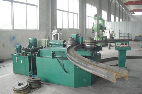 工業(yè)飛速發(fā)展，需要更高精度的型材彎曲設(shè)備